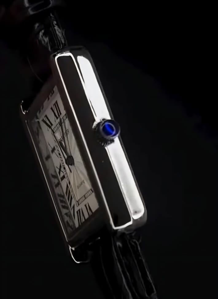 Cartier Tank LUXXRY.STORE